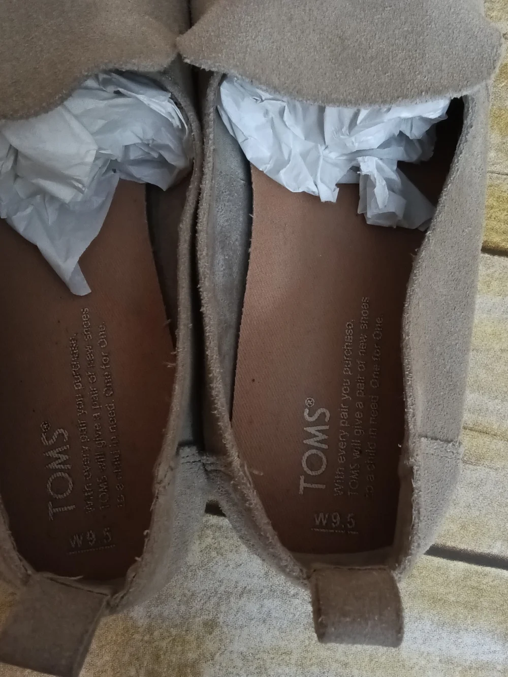 Toms Women's Slip-On Shoes Taupe Suede 9.5 W